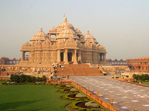 akshardham-temple-ahmedabad-image